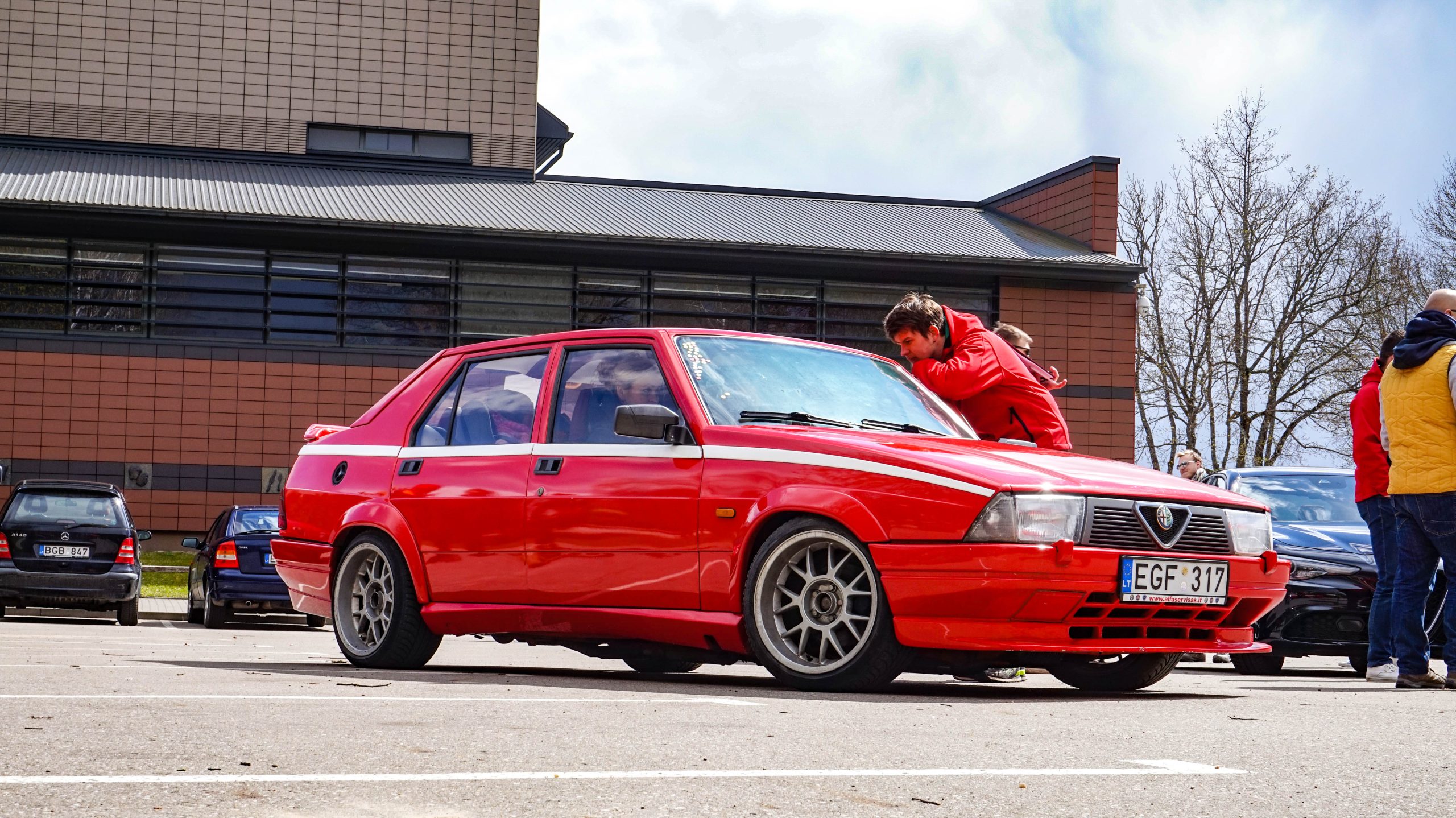 e752c5_7510b46a8616480d9ec7765b8991dbca~mv2_d_5456_3064_s_4_2 Alfa Romeo 75