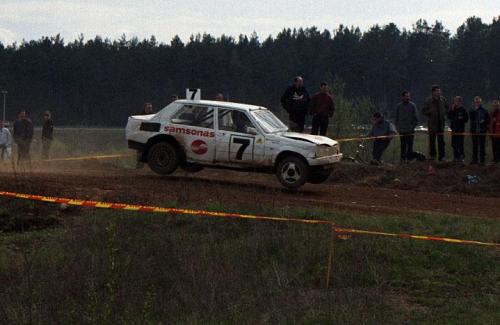 e752c5 0de9f07c750b4a54b2c2a7a3fd6964f4mv2