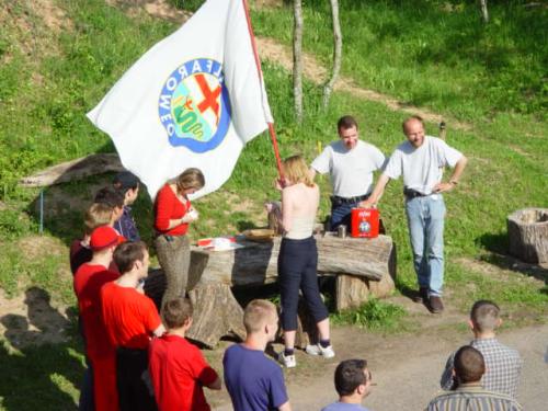 e752c5 68a4802981de4ba1834cfd5aa5f768d8mv2