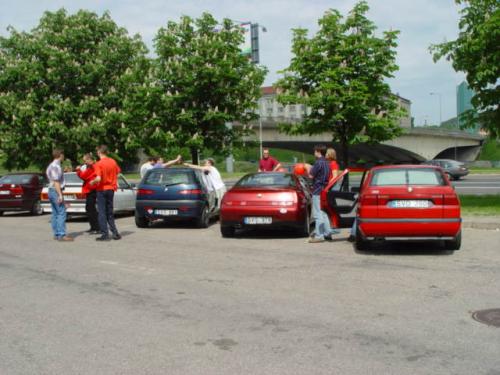 e752c5 6c995f57b7894d73aa92b57a6f7f4601mv2