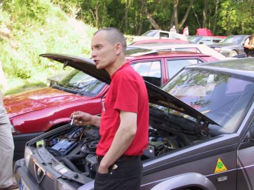 e752c5 5985efb57c1841b0a550dfbe5194810cmv2