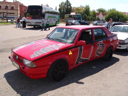 e752c5 67091bab79be480a8caea64ee7332417mv2