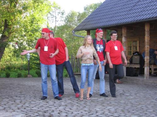 e752c5 bd30effc80f74e109e34ffc68e44037bmv2 d 1600 1200 s 2