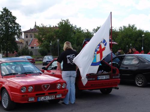 e752c5 d60f9caee6eb4b18a5dc3a2554a7ba32mv2