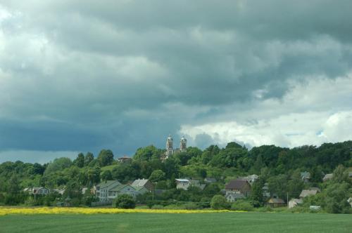 e752c5 42dda485151a4d07b885f27f61ee91afmv2 d 2256 1496 s 2