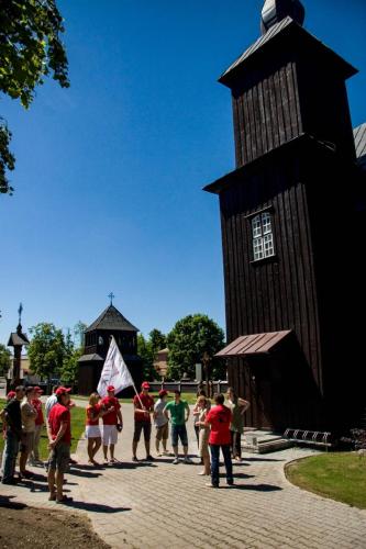 e752c5 168d3b3714e143ecbc41011dbb50b299mv2 d 2336 3504 s 2