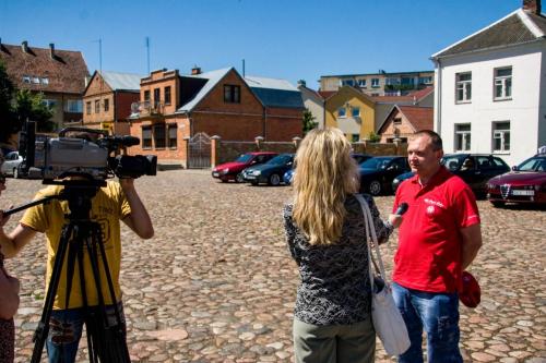 e752c5 88f0e3b6f2144431b5349012df99a502mv2 d 3504 2336 s 2