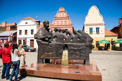 e752c5 b7563f2ff47a45e5bd4ffd2e9825cfaamv2 d 3504 2336 s 2