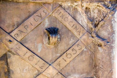 e752c5 c48034732d9f4f37b8ebbbd48c85ec1cmv2 d 3504 2336 s 2