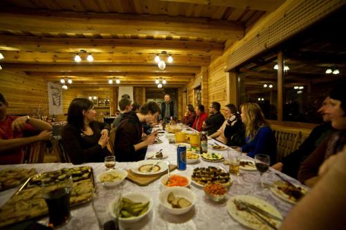 468660903 10165892673141959 8290938864866435389 n