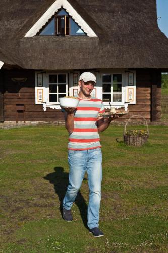 e752c5 18d30650a2c244a0a627c44e8a4499f4mv2 d 3744 5616 s 4 2