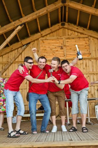 e752c5 644888ff432b43d8ab2e5e28d805520bmv2 d 3744 5616 s 4 2