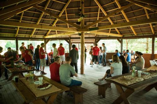 e752c5 40e1a5e4d8484c58bb9d81111a97f8cemv2 d 5616 3744 s 4 2