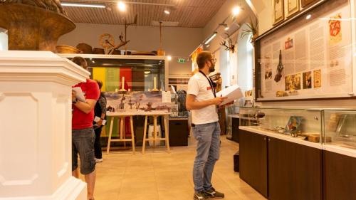 72175109 10160053302446959 7456763717842108416 n