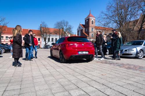 e752c5 658121c96f014757a5f5b1c02b0775demv2 d 2048 1365 s 2